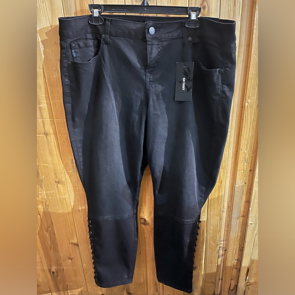 Torrid we swear by the fit 18